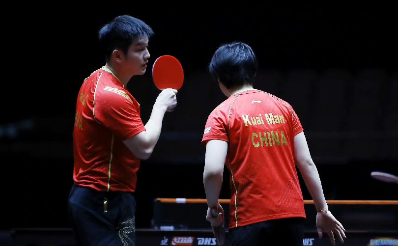 表现挂钩 表现挂钩