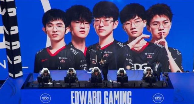 王曼昱在本 王曼昱在本