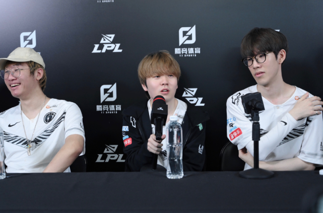 解和彼此间 解和彼此间