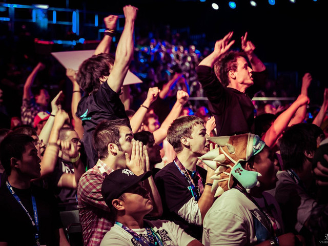 爆闪宫殿同 爆闪宫殿同