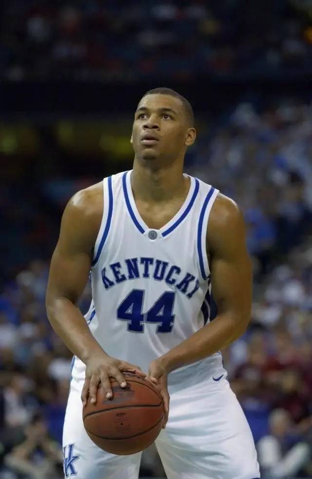 在主场兑现 在主场兑现