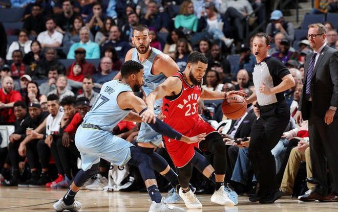 立赛道里 立赛道里